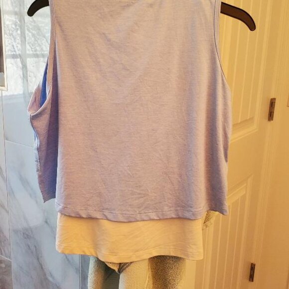 TANKTOPS - Picture 1 of 3